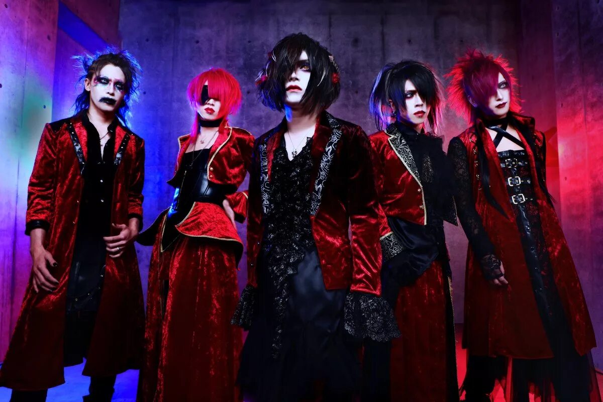 Show topic. Visual-Kei стиль 2020. Симс 4 Visual Kei j Rock. J-Rock костюмы. Jrock артисты.