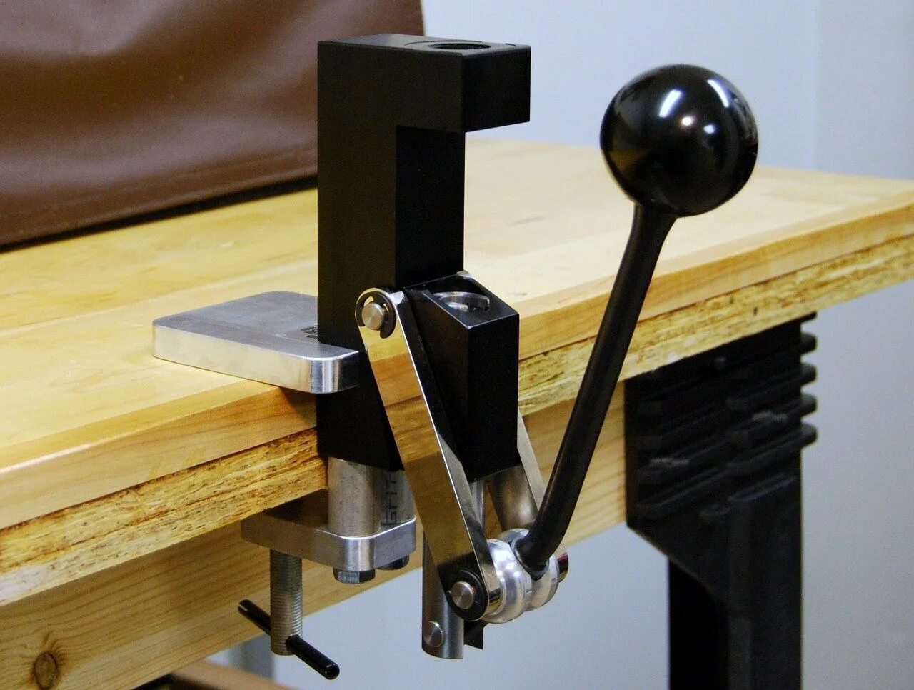 Reloading press. Пресс harrells precision. harrell`s compact reloading press. подставка под пресс для релоадинга. подставка для пресса релоадинг.