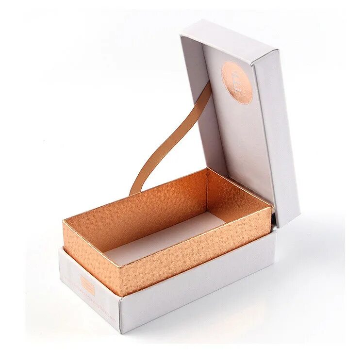 Коробки для бутылок картонные. Красивые упаковки духов. Упаковка для бутылки виски. Картонные коробки для упаковки. Коробочка флакон.