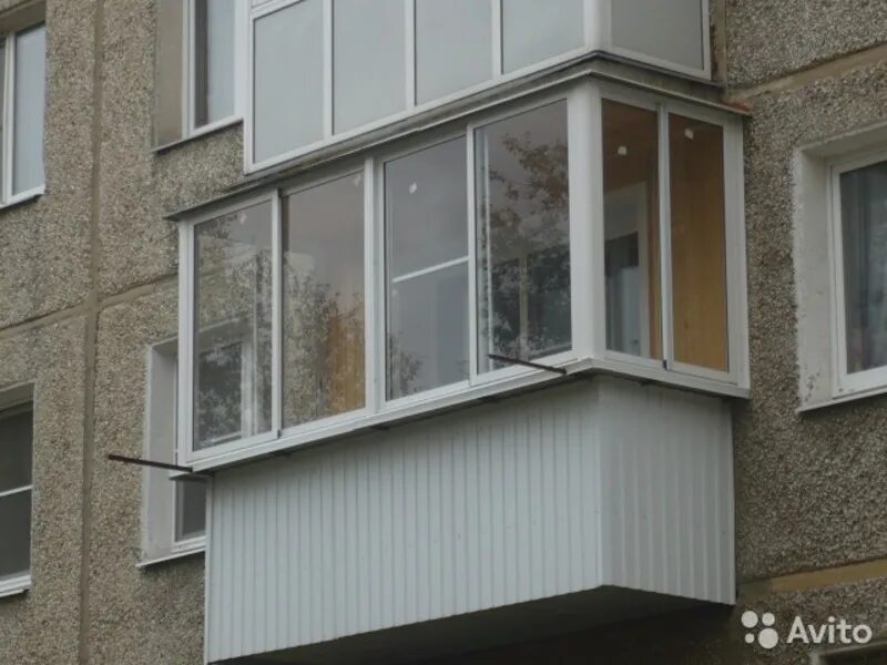 каркас козырька лоджии. п-образный балкон остекление. остекление балкона козырек. крыша на балкон. остекленный балкон с козырьком.