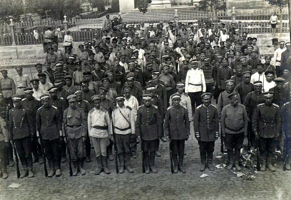 Белая армия 1919. Белогвардейцы 1920 Ростов на Дону. Республика россия 1917 год