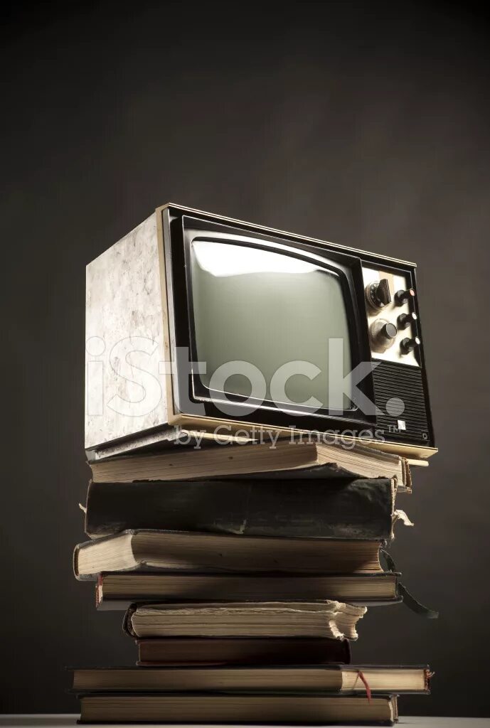 Книги телевизионное. Телевизор книжка. Книга и телевизор. Телевизор book. Книга против телевизора.
