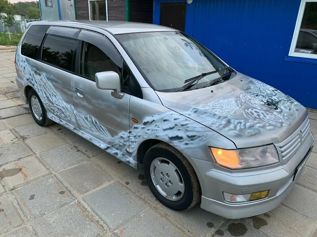 Купить митсубиси шариот грандис. Mitsubishi Chariot 2. Mitsubishi Chariot Grandis Tuning. Mitsubishi Chariot Grandis 2001 Tuning. Chariot Mitsubishi 2.4.