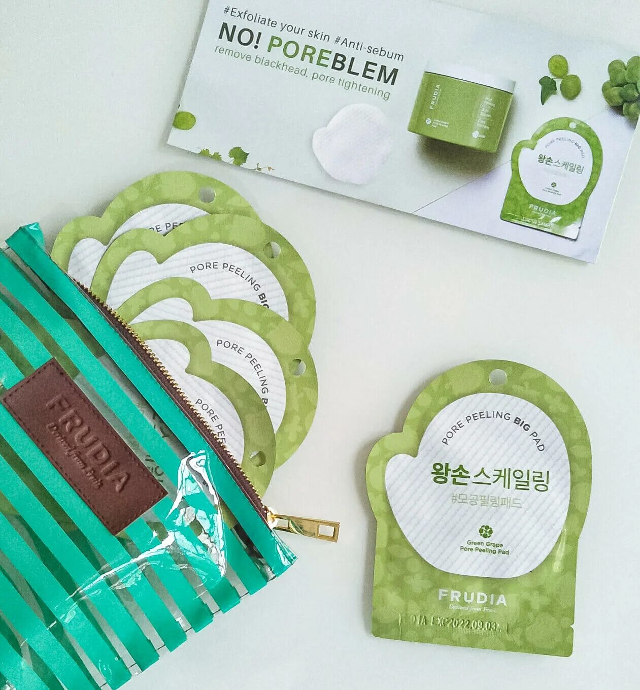 Пилинг pad. Frudia green grape pore peeling pad. frudia диски отшелушивающие с зеленым виноградом - green grape pore peeling pad, 70шт. отшелушивающий диск frudia green grape pore. отшелушивающий диск frudia, green grape pore, с зеленым виноградом,.