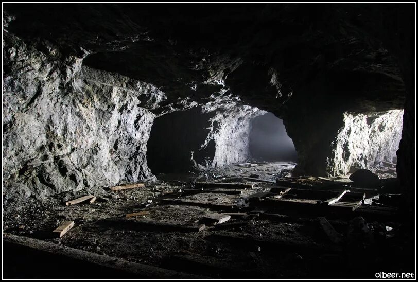 Шахтёр 17 лет под землёй. Шахта. Шилов открыл на урале месторождение медных руд. Рудник юбилейный приморский край. Лопатинский рудник воскресенск шагающий экскаватор.