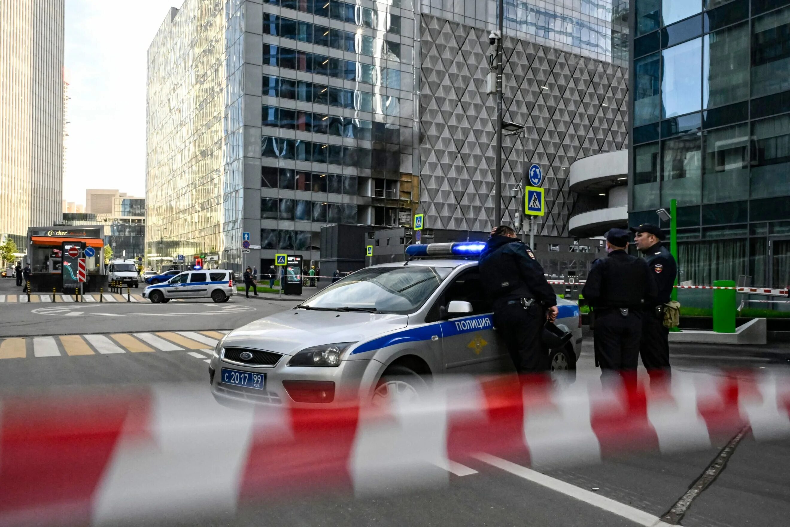 Полиция. Здание полиции. Полиция Москвы 2023. Рейд в Москве. Нападение на сити