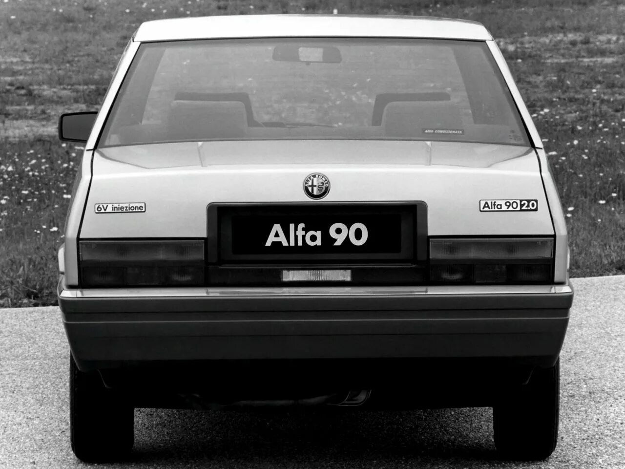 0 альфа 90. Alfa Romeo 90. Альфа Ромео 90. Alfa Romeo 1984. Альфа ромэо 90.