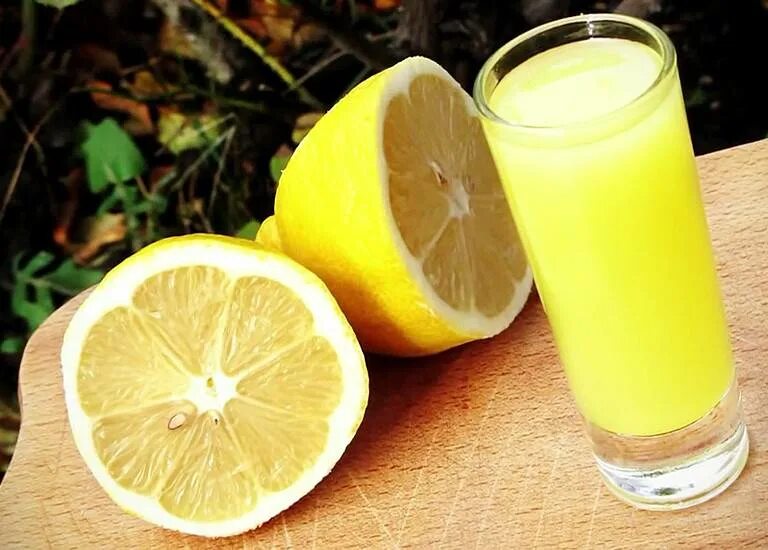 Лимончелло фото рецепт. Лимонный ликёр Limoncello. Лимоны для Лимончелло. Лимончелло с лаймом. АЛКОФАН Лимончелло.