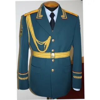 Форма с золотыми погонами