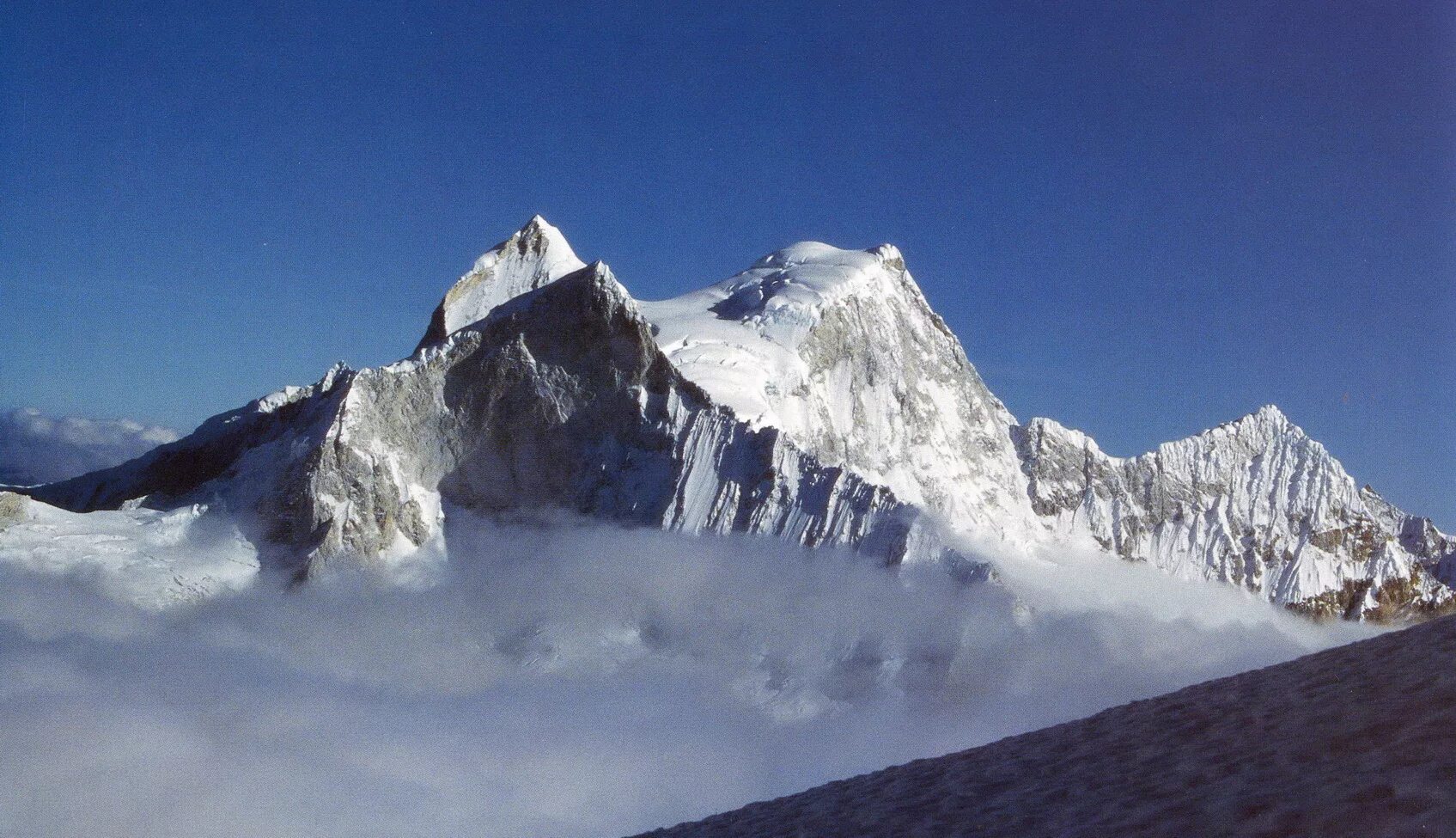 гора эверест (джомолунгма). гималаи горы вершины. айленд-пик вершина. Gaymoria peak. гора эверест (джомолунгма).