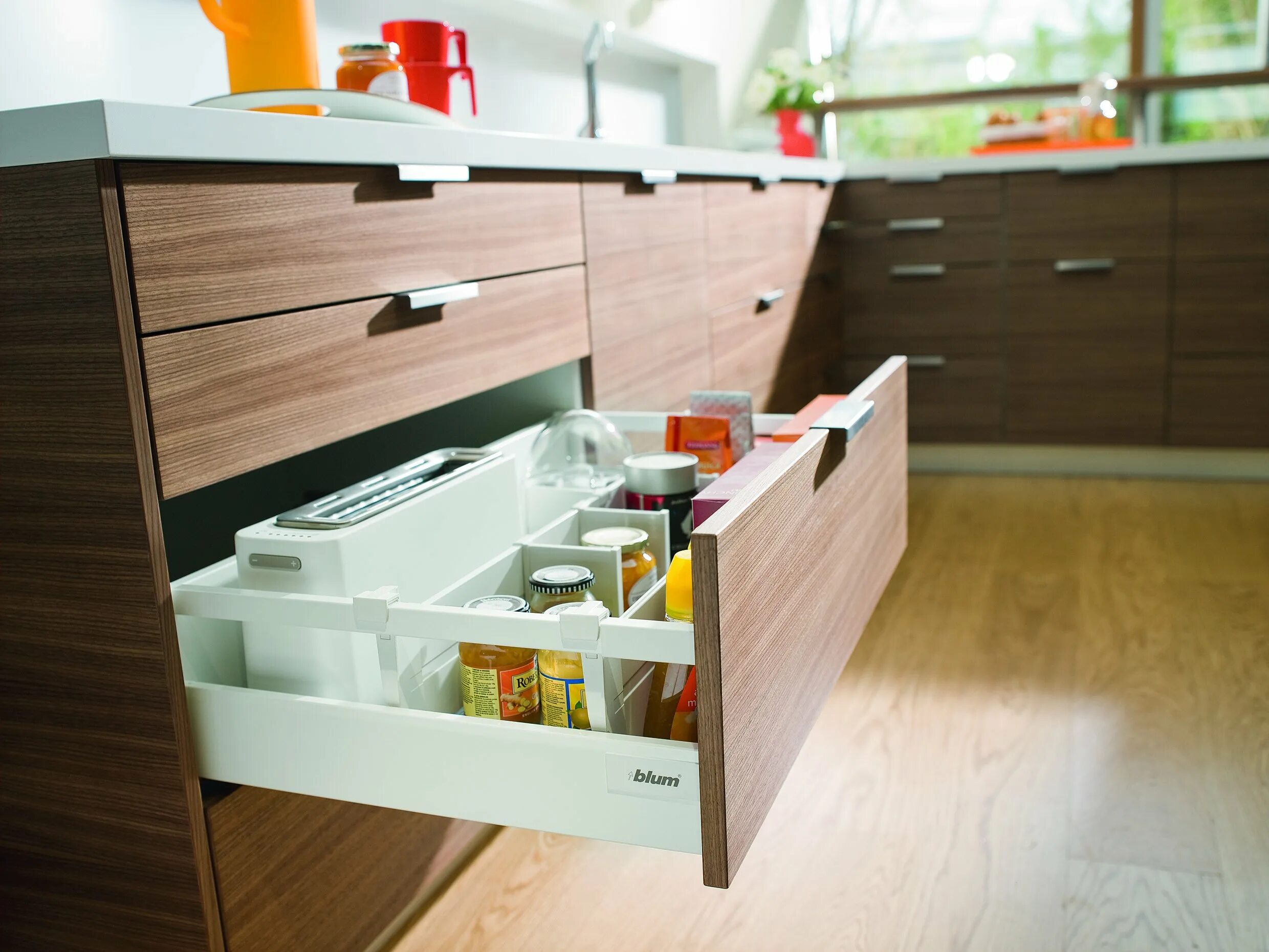 Blum bot. Ящик тандембокс blum. выдвижные ящики blum tandembox. blum tandembox antaro. blum tandembox antaro внутренний ящик.