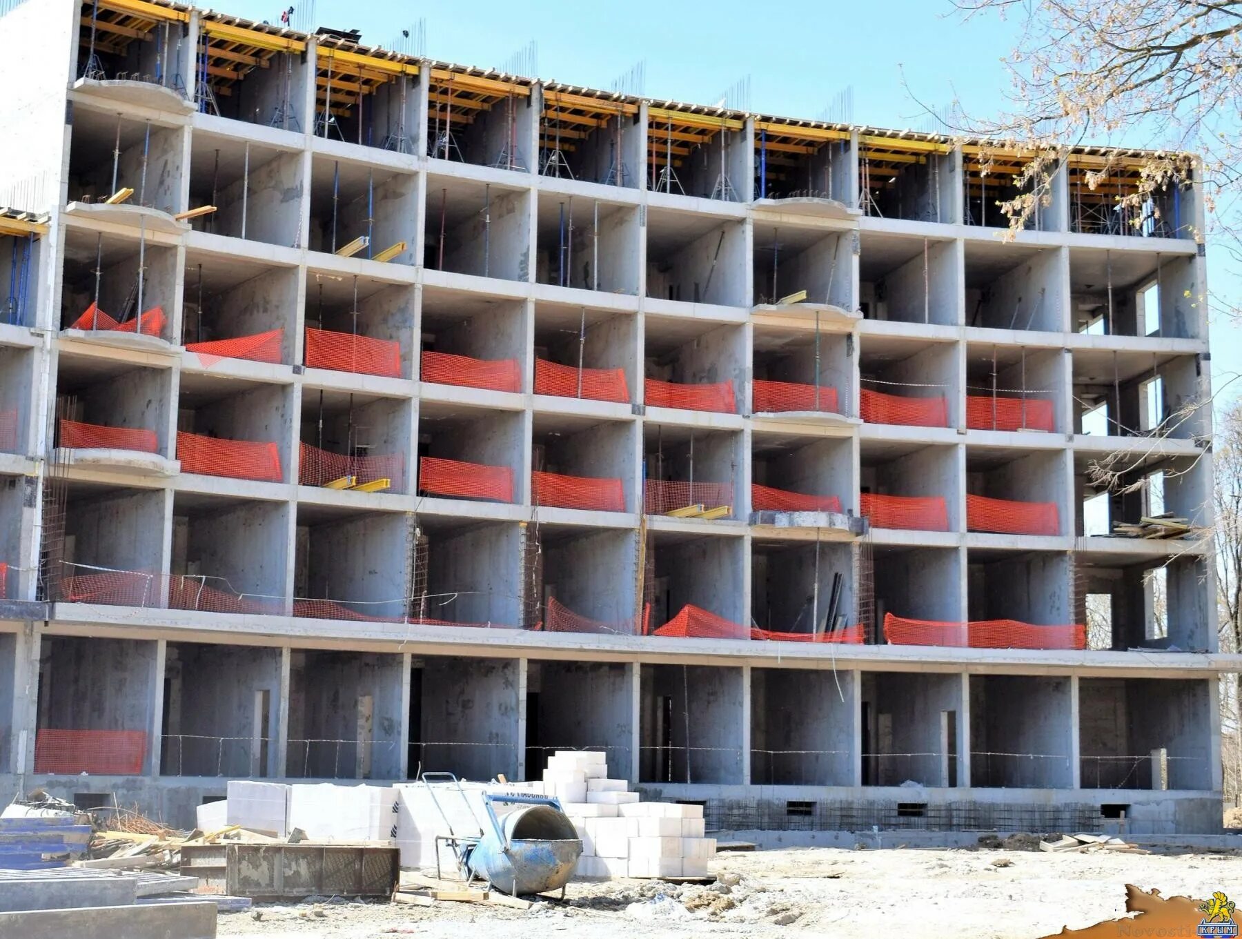 Стройки симферополя. Симферополь строительство архив. Работа стройка симферополь. Работа стройка симферополь. Голубничий тэс крым.