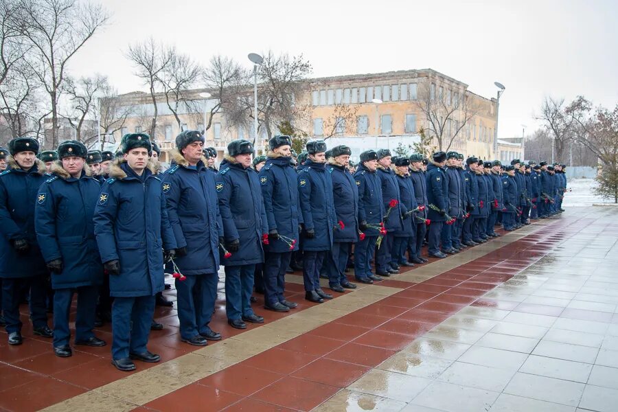 Похороны военнослужащих в Энгельсе. Армия Энгельс. Авиационная база Энгельс. Энгельс военный городок.