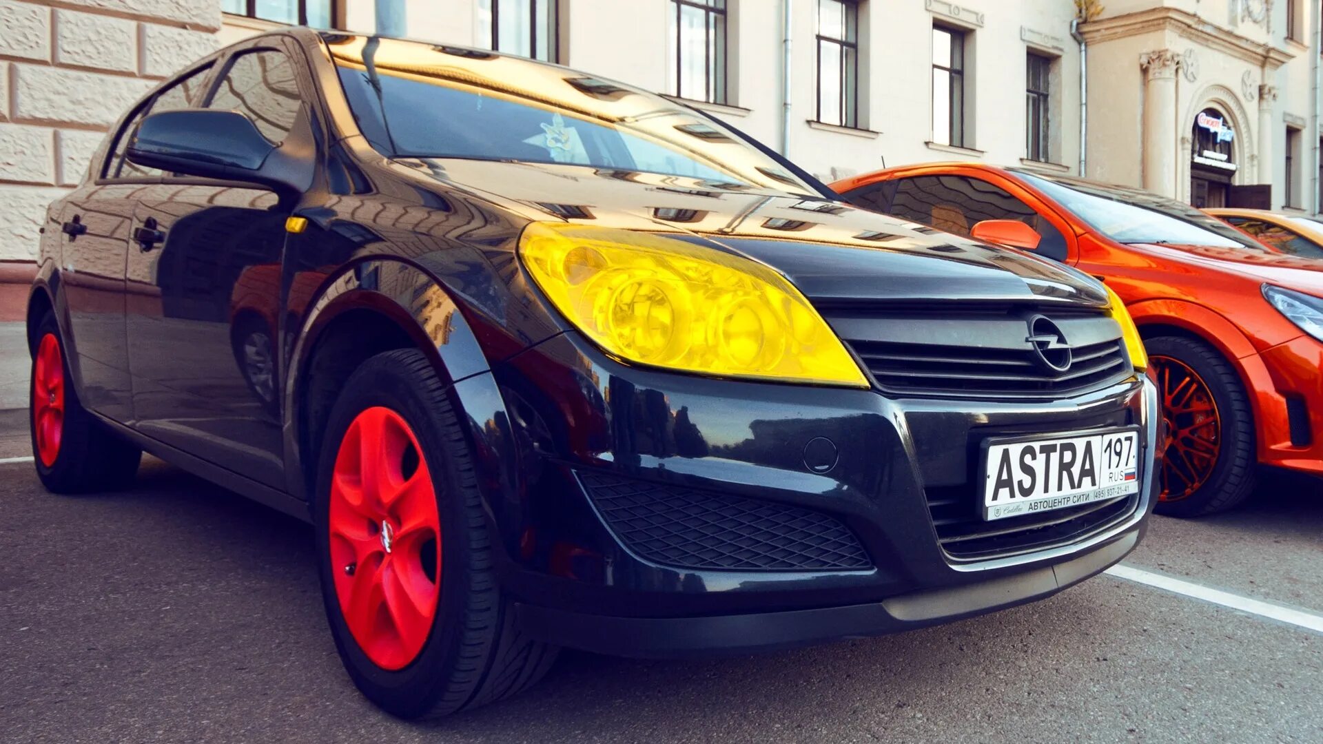 Opel city. Opel Astra h желтый. Opel Astra Club. Opel Astra h 5d.