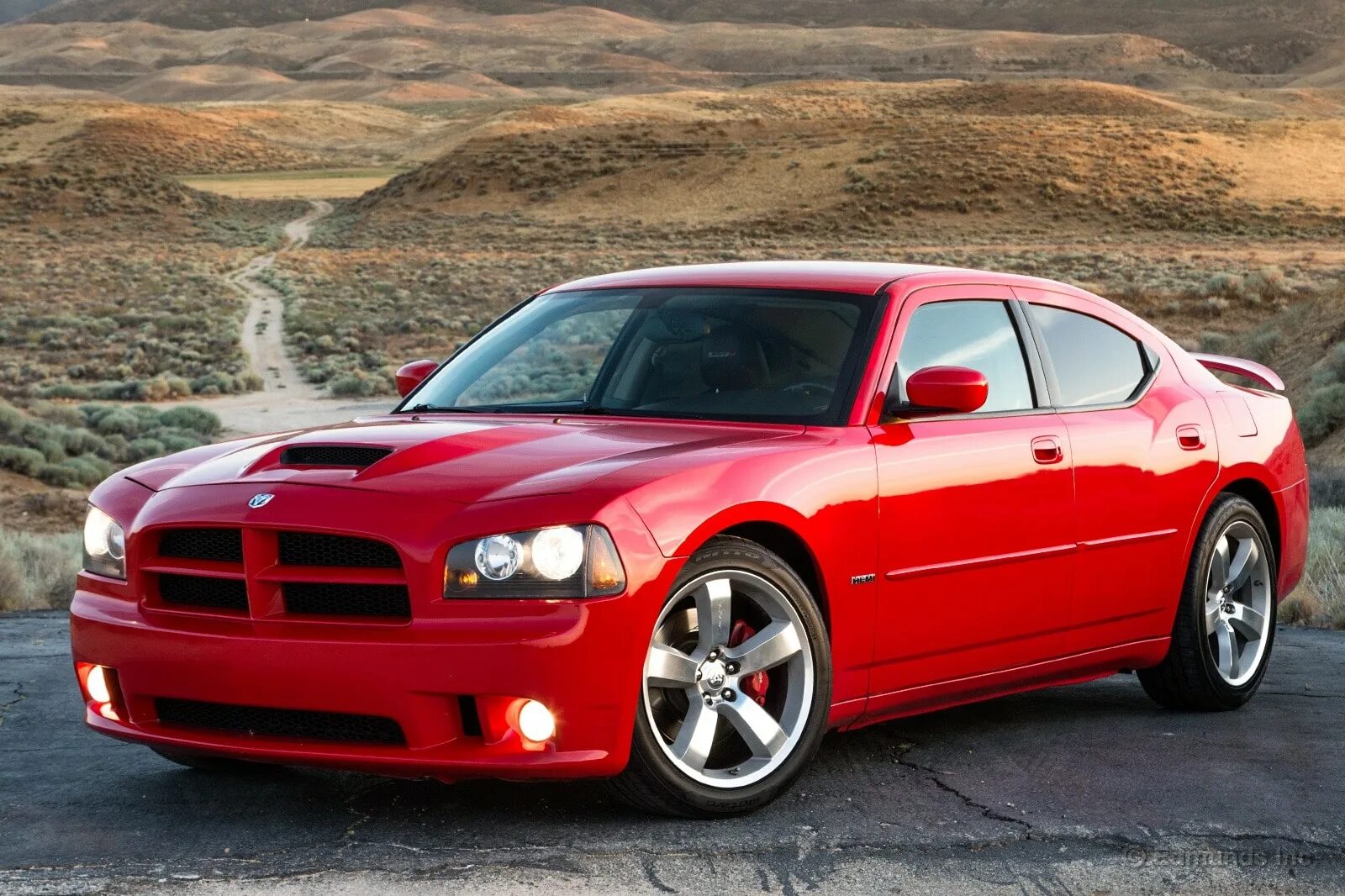 Сколько стоит додж. Dodge Charger srt8 2007. Dodge Charger srt8 2008. Dodge Charger srt8 2005. Додж Чарджер 2007.