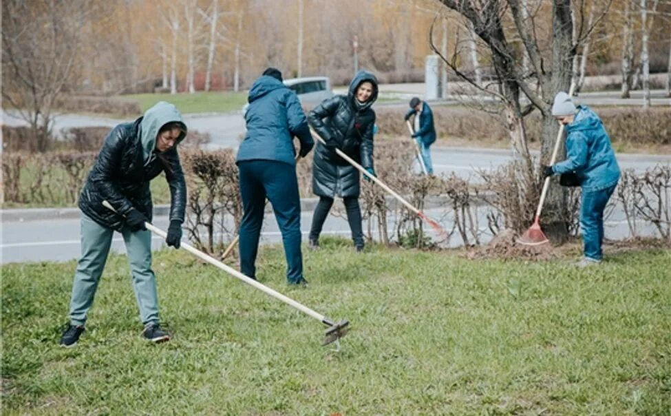 Какого дня субботник. Субботник. уборка территории. уборка территории школы. городской субботник.