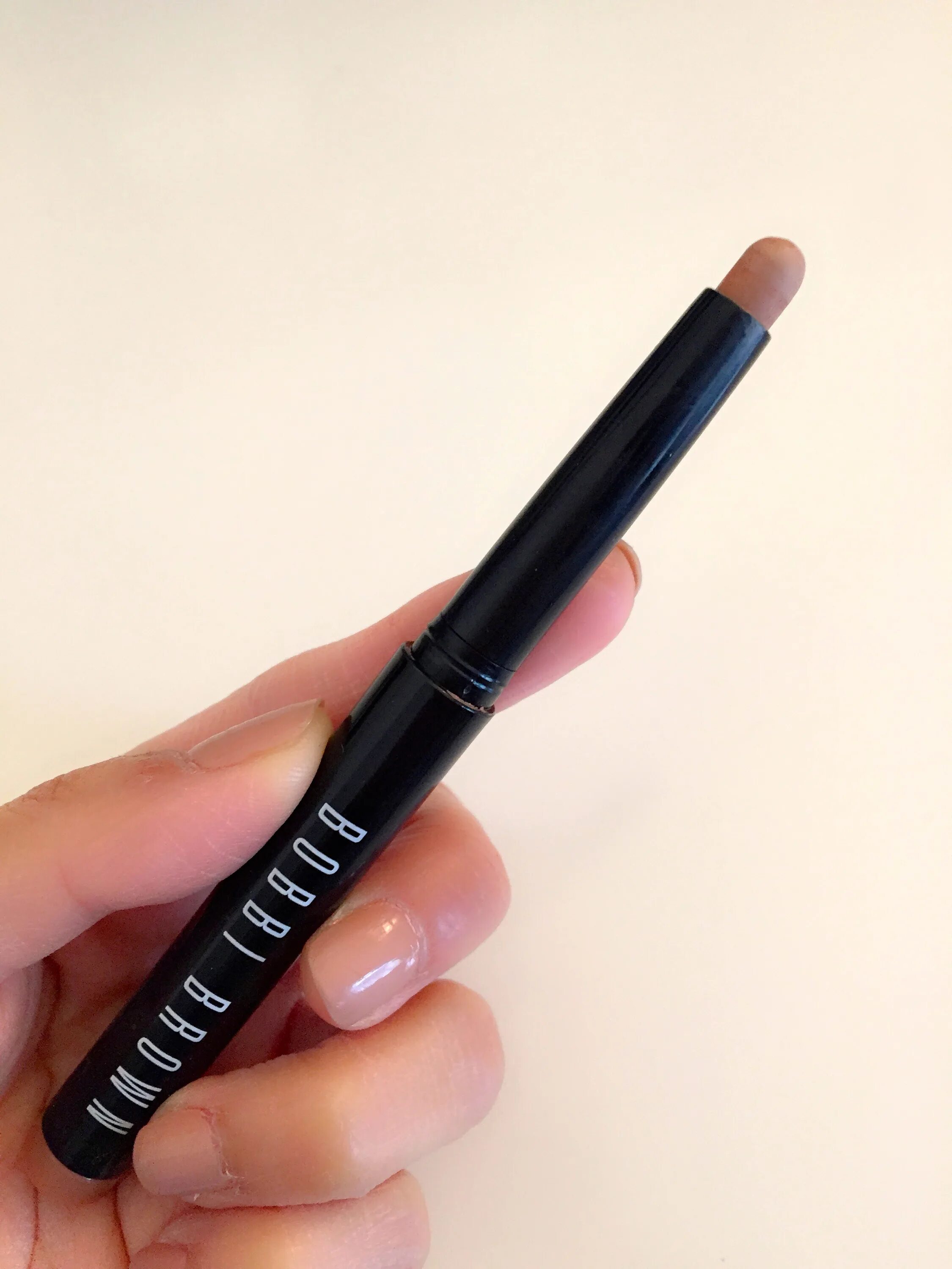 Bobbi brown stick. Бобби Браун стик c004. Bobbi Brown Shadow Stick. Бобби Браун стик c026. Bobbi Brown Cream Shadow Stick.