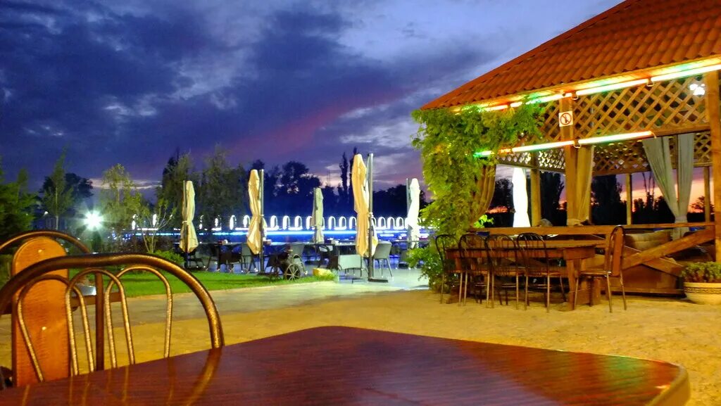 Форелевое хозяйство янтарное дагестан. Кизилюрт форелевое хозяйство. Янтарный дагестан. Янтарное поселок сулак. Кизилюрт форелевое хозяйство.