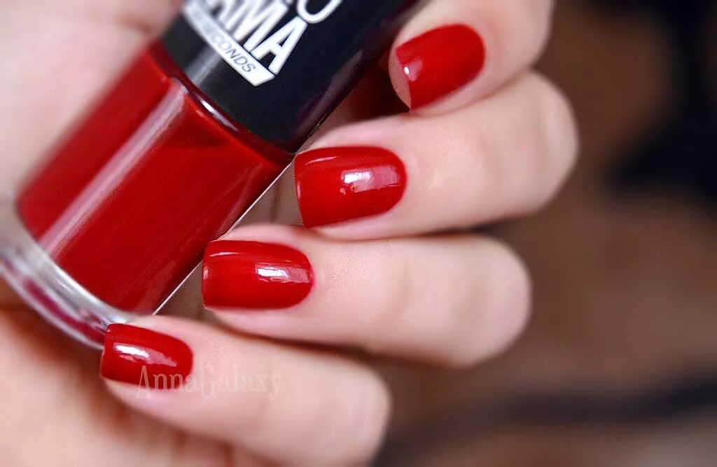 Milk jelly tint. Maybelline Colorama лак для ногтей. Maybelline Colorama Color show Jelly Tints Nail Polish. Лак для ногтей Maybelline Colorama 352. Лак Colorama Jelly.