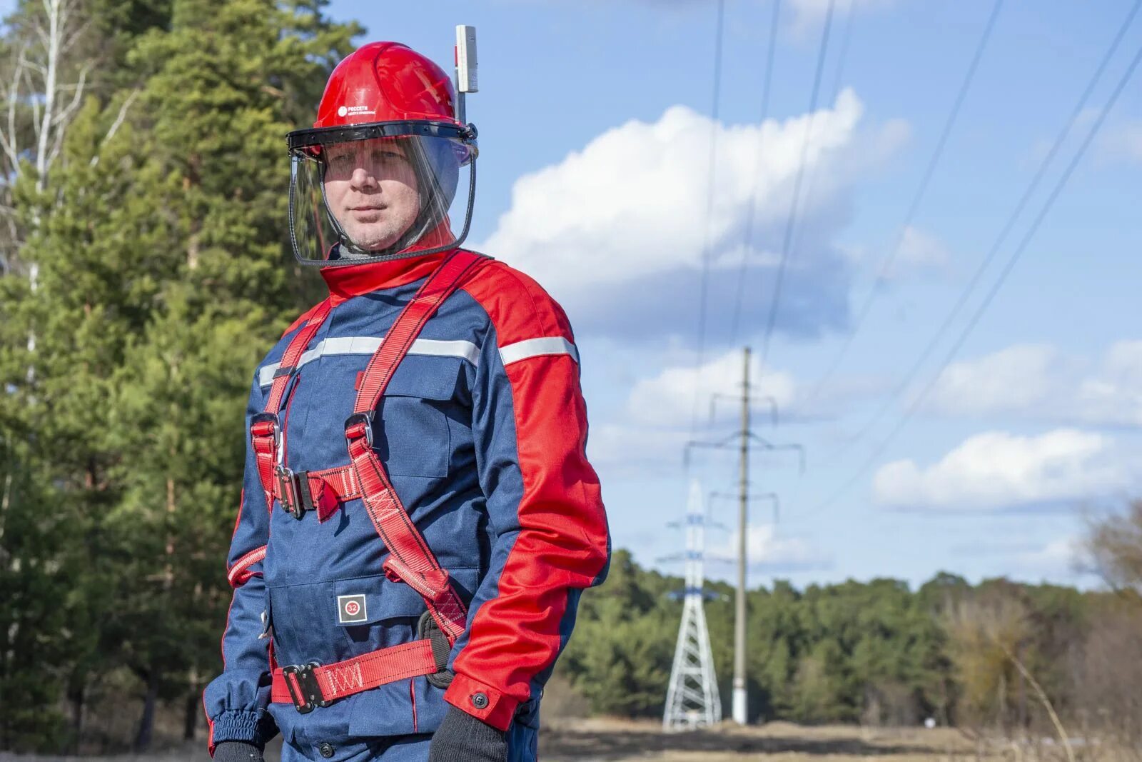 Зарплата пожарника. Западная двина пожарная часть. Денежные выплаты добровольным пожарным. Повышение пожарным. Пожарный мчс дербент ядигар сотрудник.