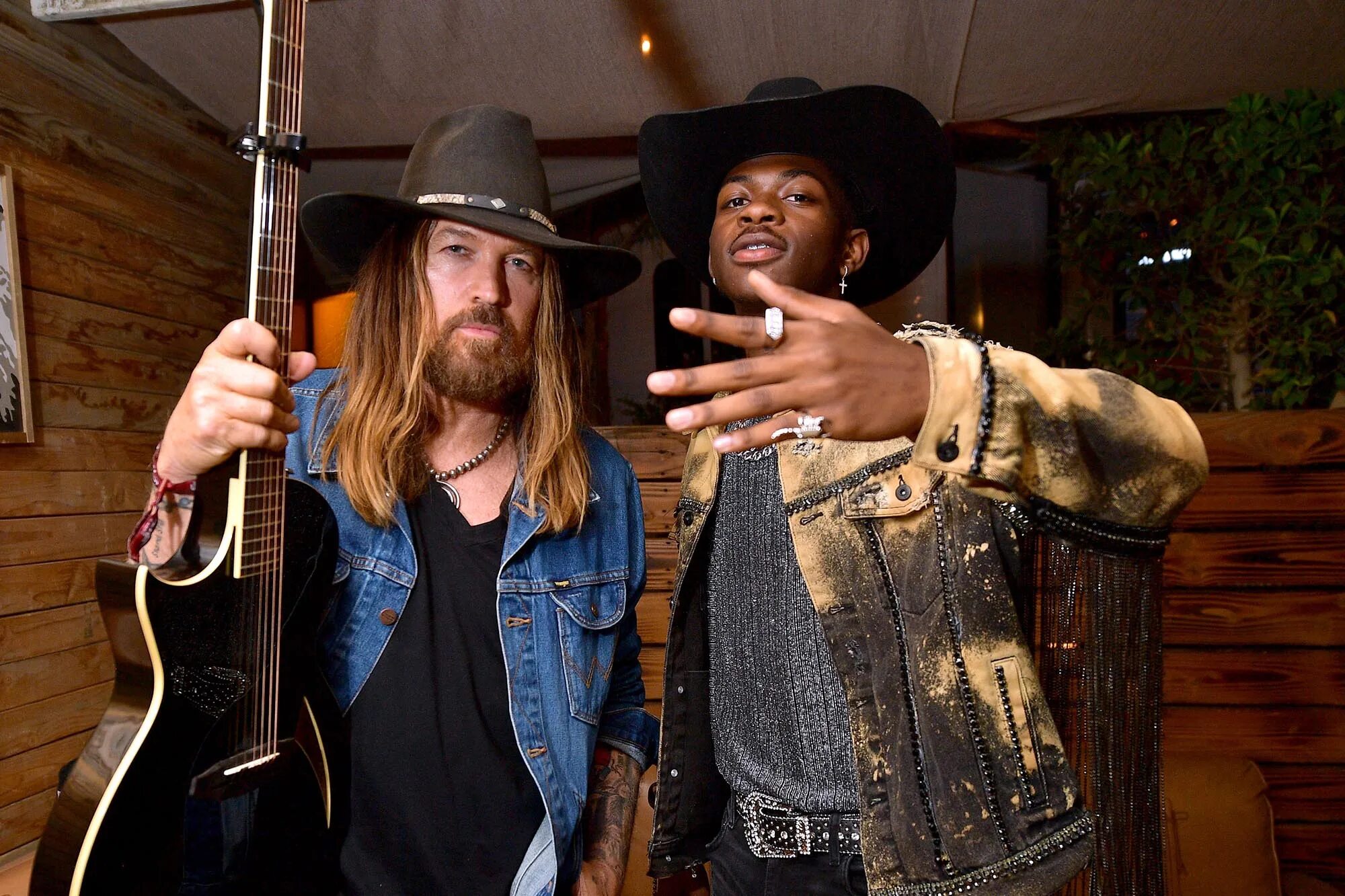 Billy ray Cyrus. Lil nas x old Town Road. Lil nas x ft. Billy ray Cyrus -.