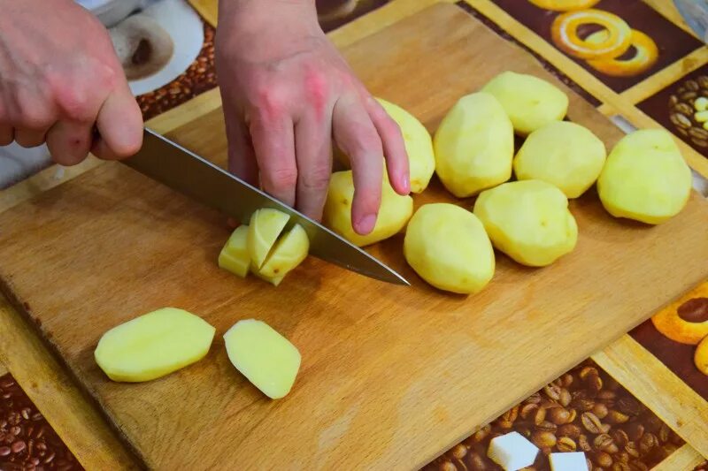 Картофель дольками, запеченный в духовке - рецепты с фото на vpuzo.com