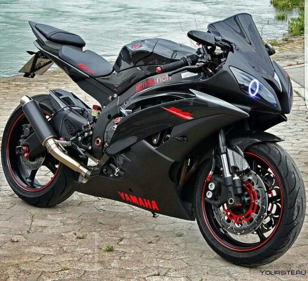 Yamaha r1 2008. Yamaha yzf r1 2005 красный. Спортбайк ямаха r1. Мотоцикл ямаха спорт. Yamaha yzf r6 2020.