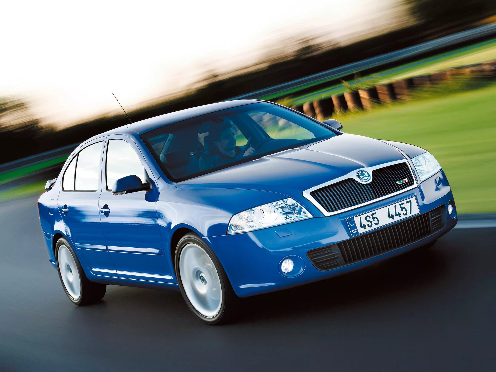 автомобиля skoda octavia