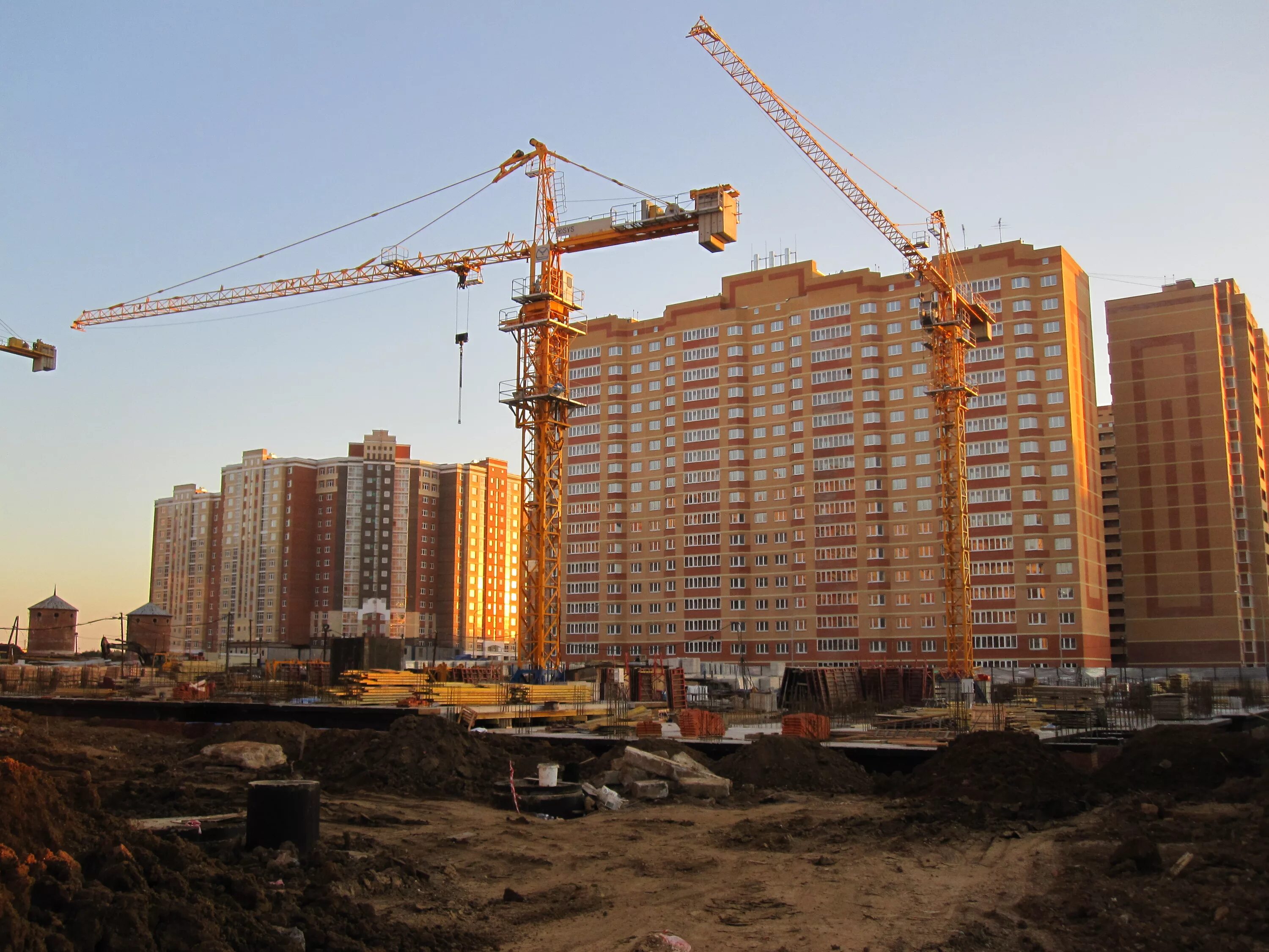 Стройка Москва. Строительство в Москве. Стройки в Москве сейчас. Строительство картинки.