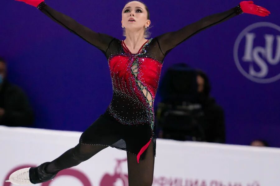 Валиева почему не выступает. Камила валиева фигуристка 2022. Камила валиева ои 2022. Камила валиева фигуристка пекин 2022. Камила валиева.