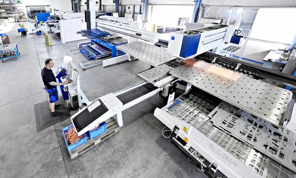 полная автоматизация производства. Czm foundation equipment manufacturing. вибропресс qt8-25. бкнс зульцер. станок cnc wood router.