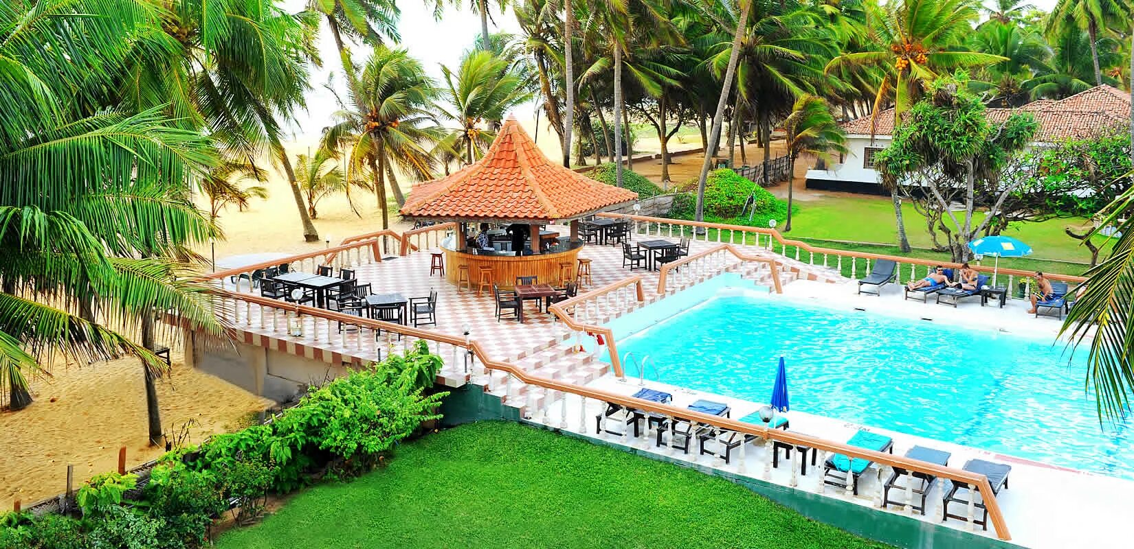 Шри Ланка отели 3 звезды. Негомбо Шри Ланка отель 5 звёзд. Golden Star Beach Hotel Шри Ланка. Golden Star Beach Hotel Негомбо.