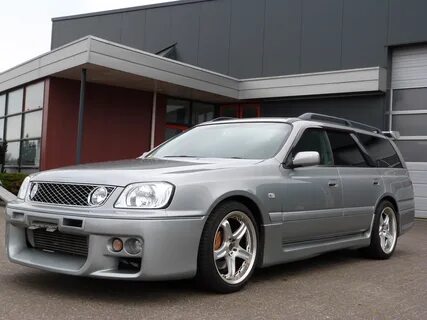Nissan stagea
