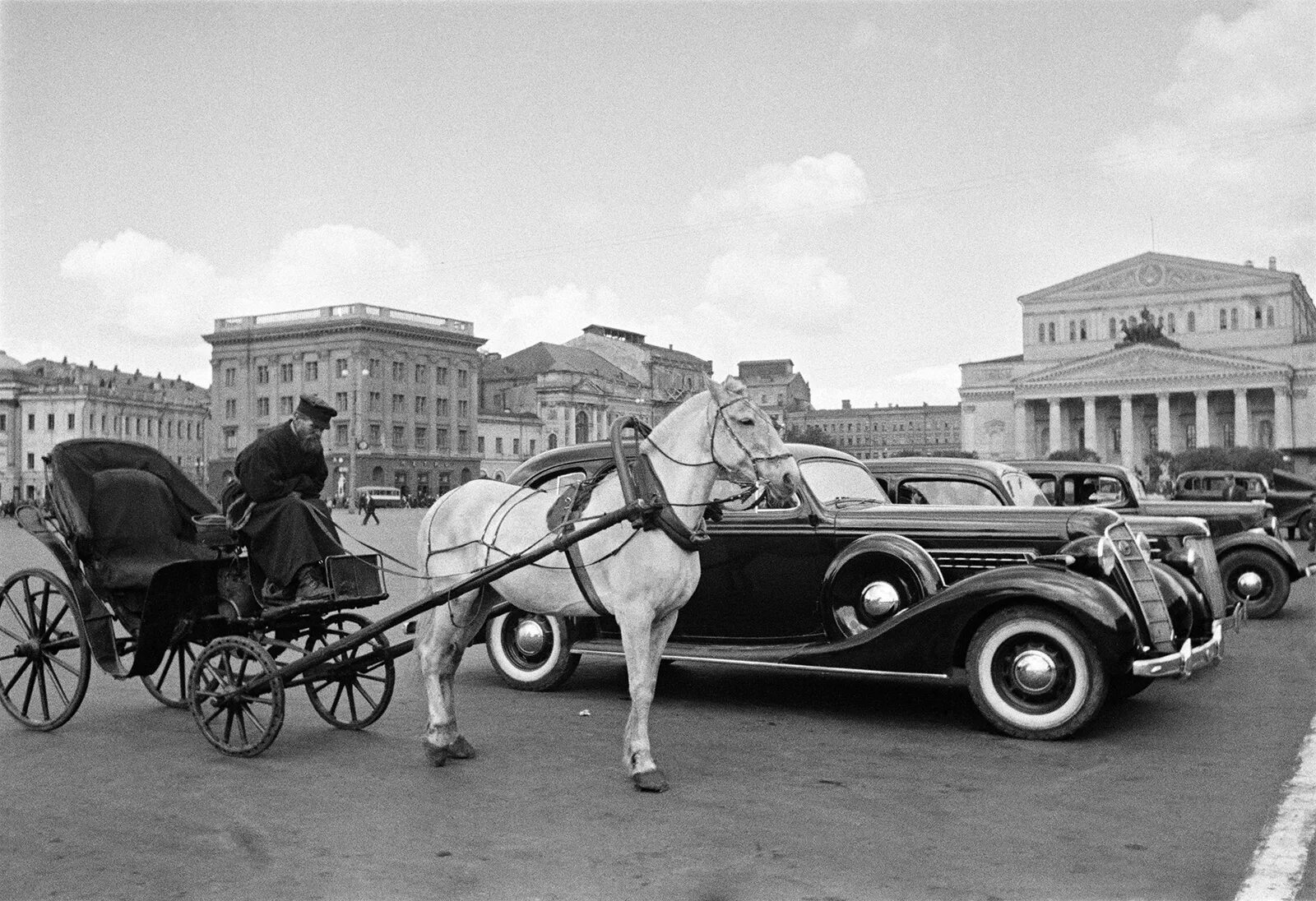 1000 и 1 автомобиль. Москва 1935 год.