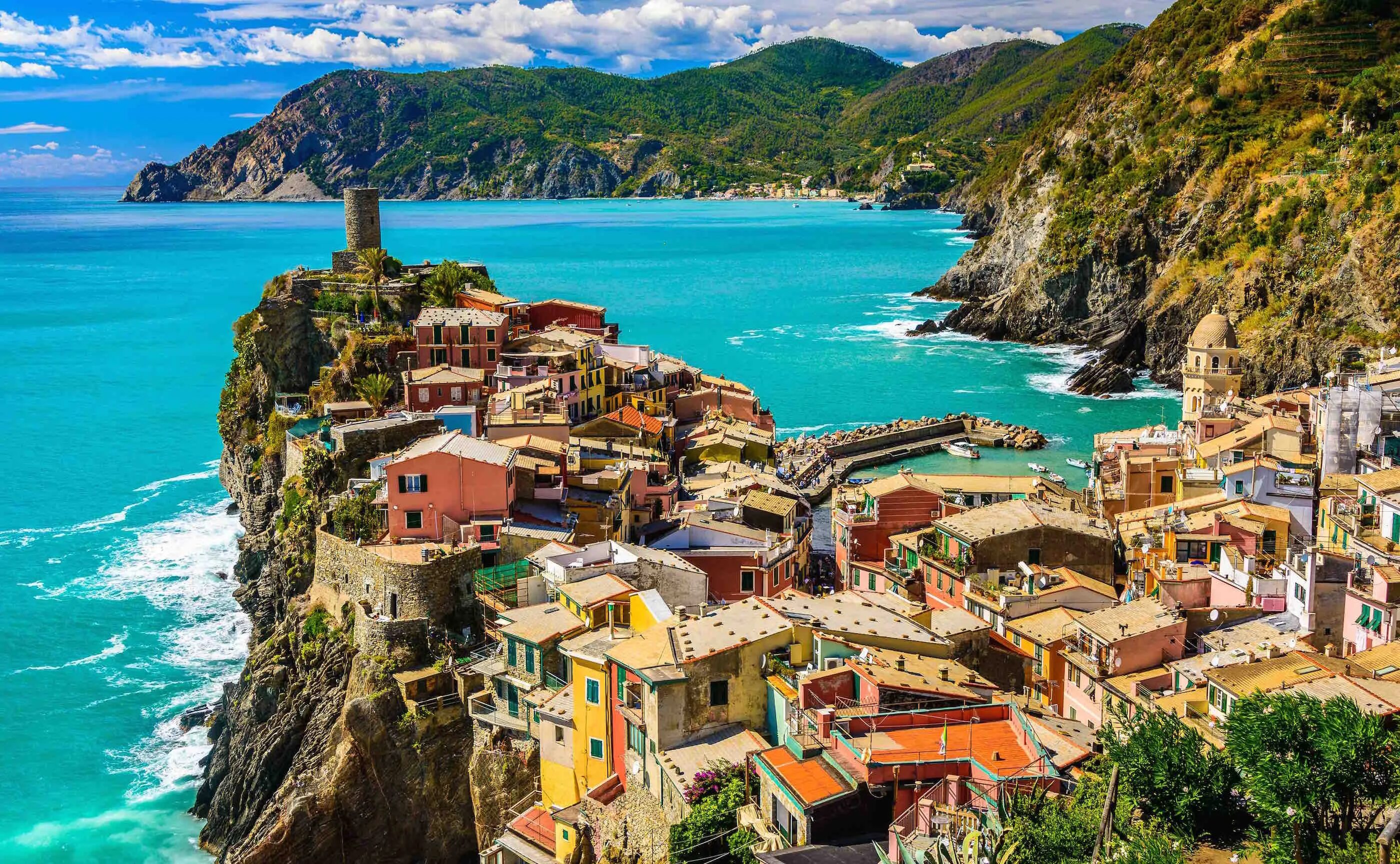 Итальянские фото. Лигурийское побережье Cinque Terre. Чинкве Терре тур. Лазурный берег Италии. Чинкве-Терре Италия пляжи.