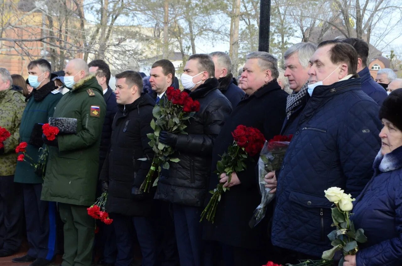 афганцы рыбинцы. митинг воины интернационалисты. ишимский военный комиссар владимир лютов 2022. советский воин. памятник воинам интернационалистам.