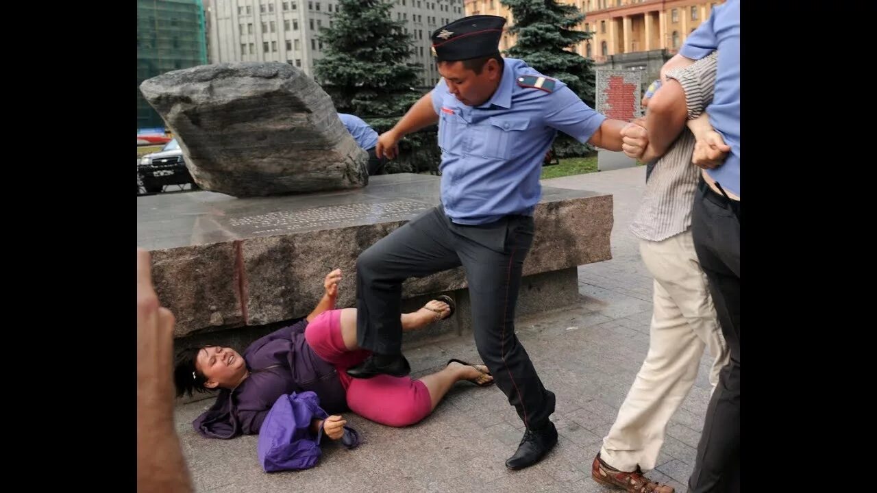 Давят через