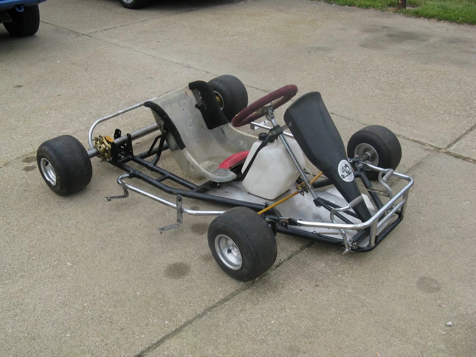 Как сделать картинг. Картинг go kart. картинг с мотором сбоку. рама картинга. каркас картинга.
