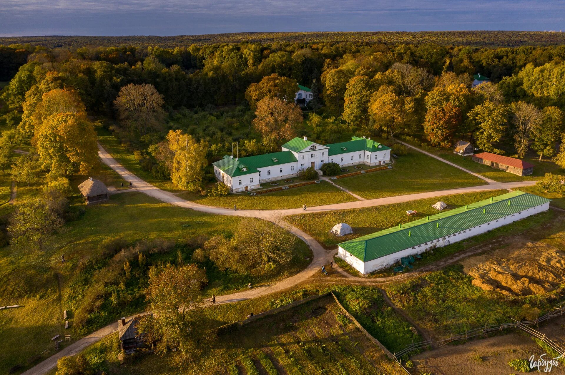 ясная поляна тульская губерния толстой. ясная поляна тула. тула музей толстого ясная поляна. музей-усадьба ясная поляна тульская. музей-усадьба ясная поляна.