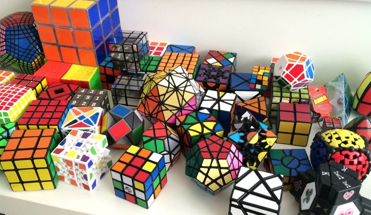 День головоломок. Кубик Рубика. Кубики рубики. Необычные кубики рубики. Кубик Рубика нестандартный.