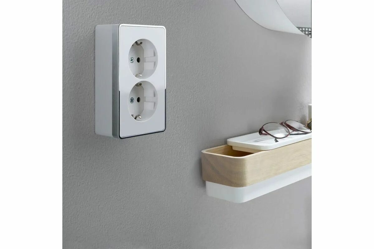 Розетка werkel gallant графит 3. Накладные розетки дизайн. Угловая розетка elektra 05256455. Ap600, розетка тройная накладной монтаж, , белый. Встраиваемая угловая розетка thebo sts 3008.