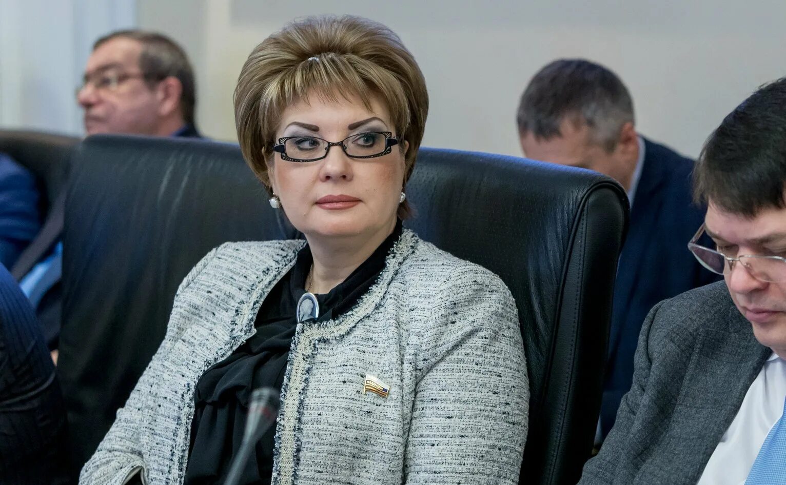 депутат безденежных хабаровск. сергей безденежных. сергей безденежных сенатор. безденежных справедливая россия. хабаровский сенатор.