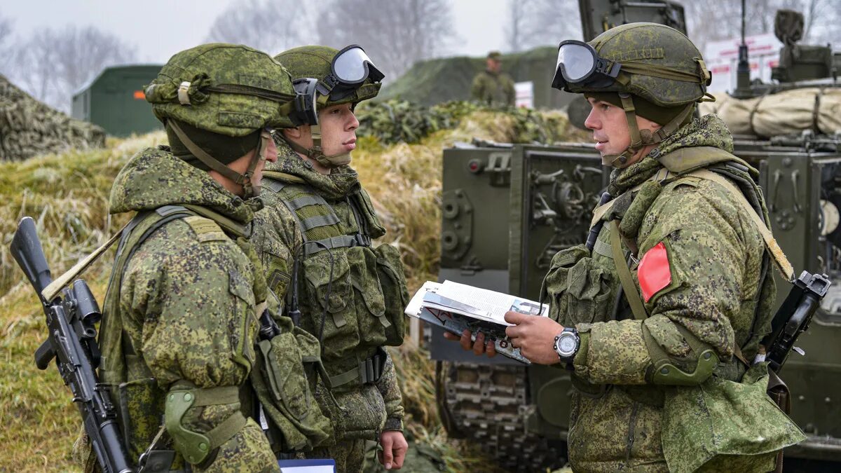 Военная деятельность международная. Вооруженные силы РФ. Военнослужащий вс РФ. Современная армия. Военные учения.