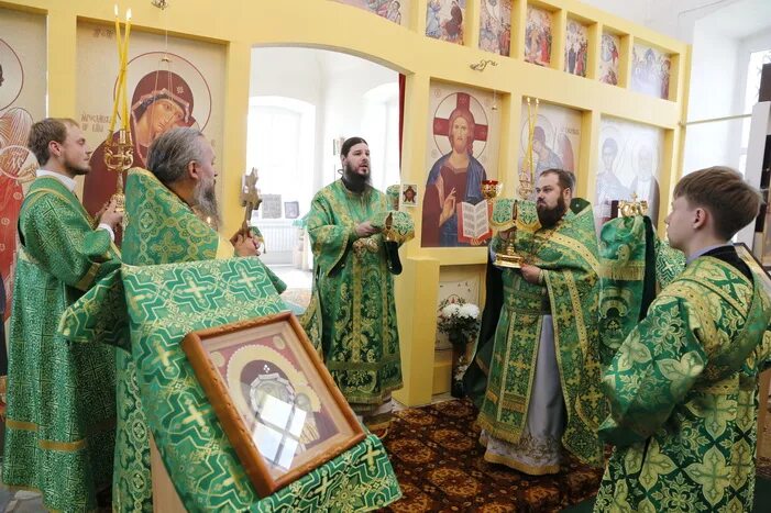 богослужение в храме в пензе