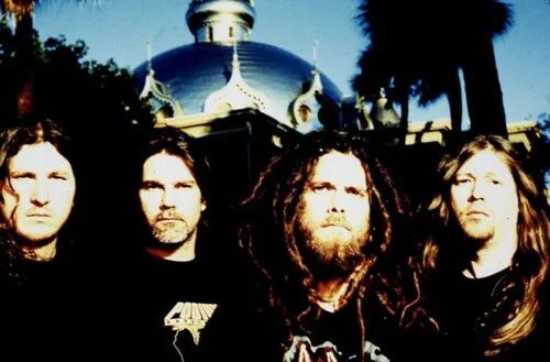 Сикс фит андер. Six feet under true carnage 2001. Six feet under true carnage. Группа six feet under bringer of blood. Six feet under under группа.