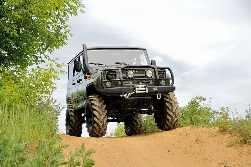 Уаз буханка киберпанк. Uaz 4x4 hunter. Уаз-315195 «хантер». Hunter 4x4. Hunter 4x4.