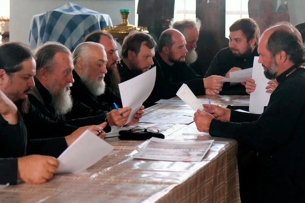 Московская епархия русской православной. Священство Сергиево-Посадской епархии. Звенигородское благочиние духовенство. Духовенство Звенигорода. Собрание в Сергиево Посадском благочинии 10 декабря 2022.