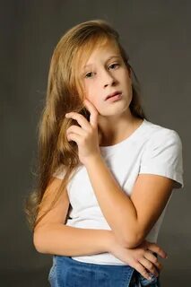 Art modeling model video