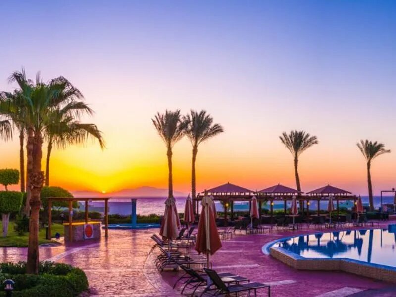 Renaissance sharm el sheikh golden view resorts. Ренессанс Шарм-Эль-Шейх. Ренессанс отель Шарм-Эль-Шейх. Ренессанс Голден Вью Бич Египет. Египет Golden view Beach 5 Шарм-Эль-Шейх.