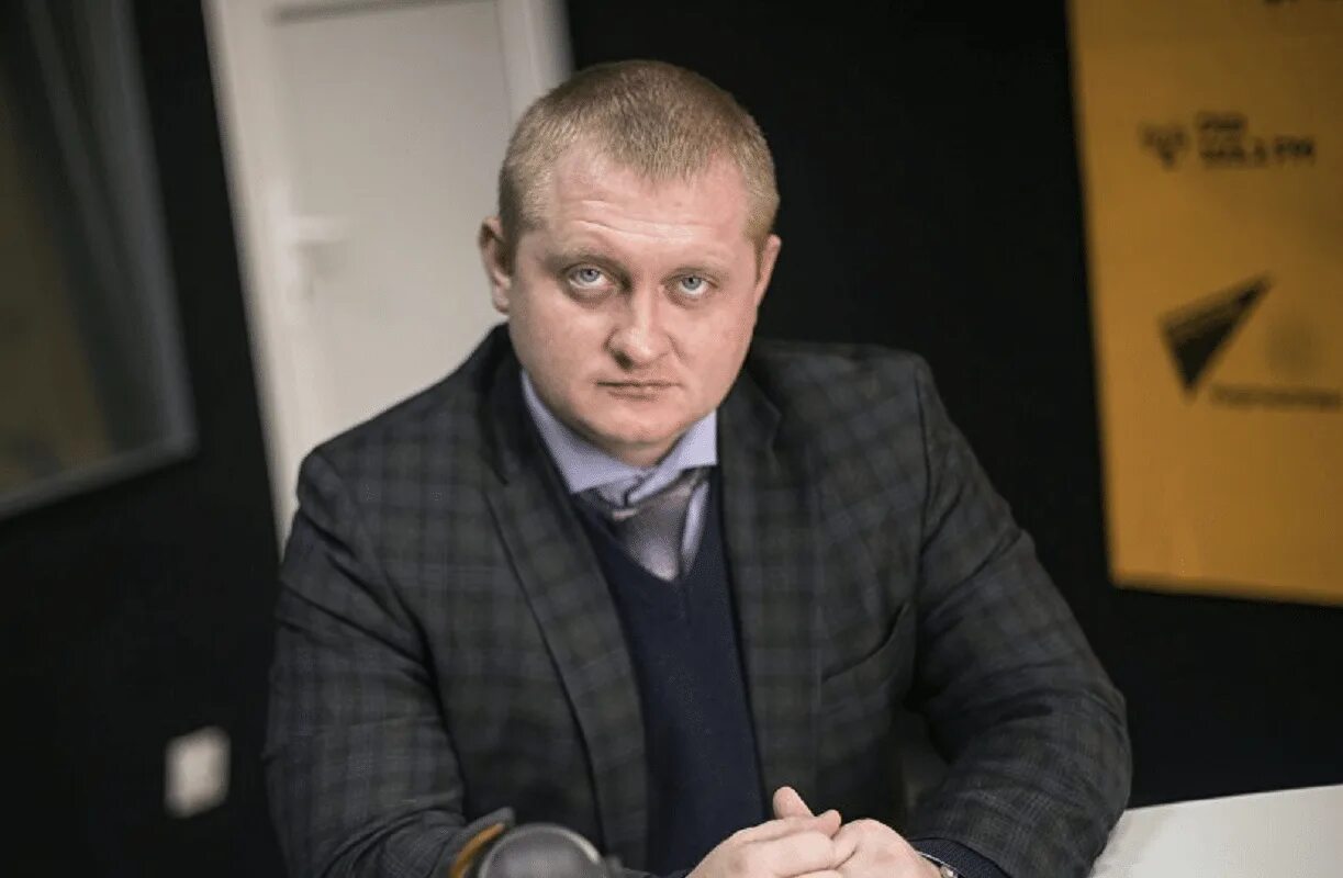 Политолог белоруссия. Политолог белоруссия. Шпаковский белорусский политолог. Политолог белоруссия. Политолог белоруссия.